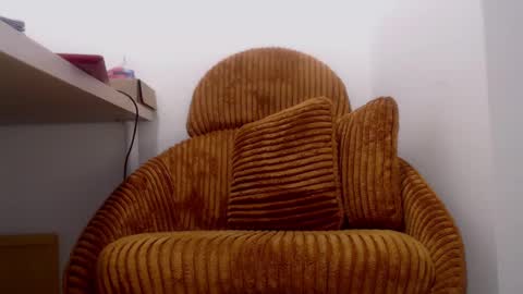 Snapshot of xxxbellalola chatting on 02-18-25, 01:44 Lola online show from 02-18-25, 01:44