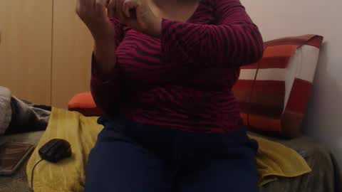 Snapshot of xxxbustybabe27x chatting on 04-29-26, 11:14 Ayanda online show from 04-29-26, 11:14