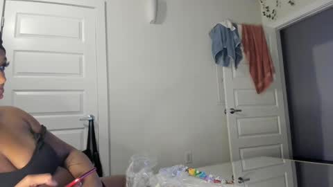 Danielle online show from 02-09-25, 02:17