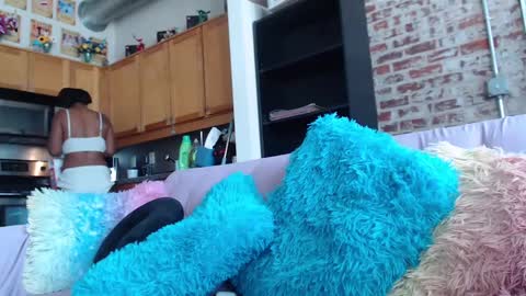 Danielle online show from 09-23-25, 07:39