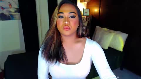 OLIVIA online show from 12-07-24, 02:35