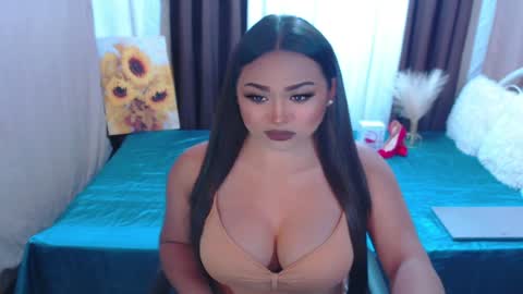 Snapshot of xxxgiganticoliviacummerxxx chatting on 04-30-26, 04:13 OLIVIA online show from 04-30-26, 04:13