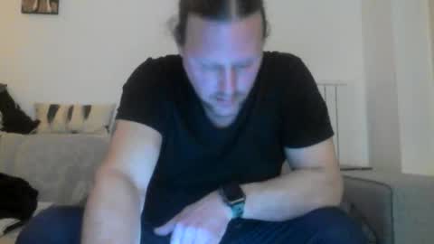 Snapshot of xxxmike79xxx chatting on 12-13-25, 09:53 xxxmike79xxx online show from 12-13-25, 09:53