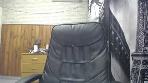 Snapshot of xxxnewlywedsxxx chatting on 05-19-26, 01:56 Lana online show from 05-19-26, 01:56