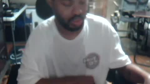 Snapshot of xxxonwheelz chatting on 11-16-25, 04:40 xxxonwheelz online show from 11-16-25, 04:40