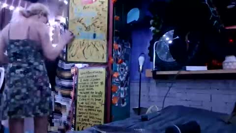 XXXQueenMandyDickenz online show from 11-08-25, 03:29