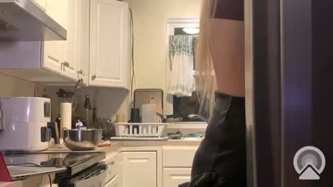 Snapshot of xxxserafiore chatting on 02-15-25, 01:53 xxxserafiore online show from 02-15-25, 01:53