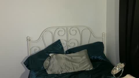 Snapshot of xxxserafiore chatting on 02-28-25, 10:50 xxxserafiore online show from 02-28-25, 10:50