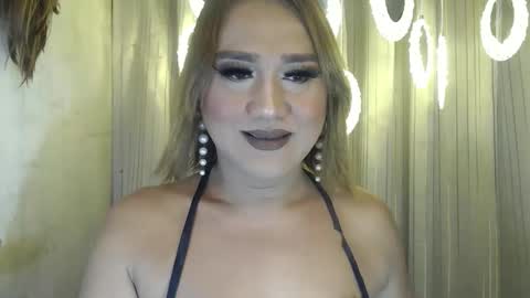 Snapshot of xxxsucksassygirl4u chatting on 04-24-26, 03:53 xxxsucksassygirl4u online show from 04-24-26, 03:53