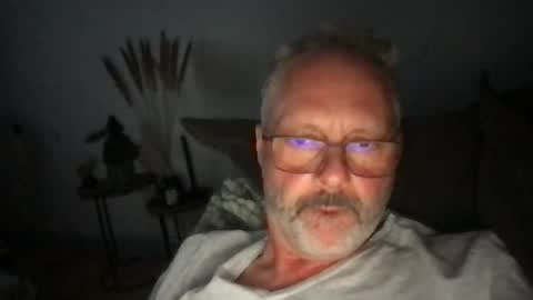 Snapshot of xxxxxdavexxxxx chatting on 07-05-26, 10:17 xxxxxdavexxxxx online show from 07-05-26, 10:17