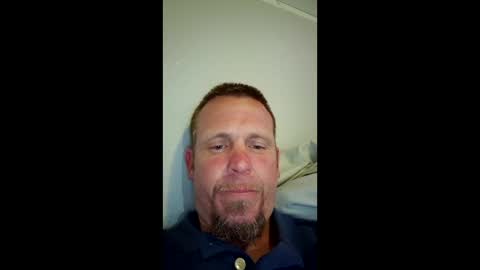 Snapshot of xzvwhsahogln chatting on 03-04-26, 04:29 Renegade23 online show from 03-04-26, 04:29