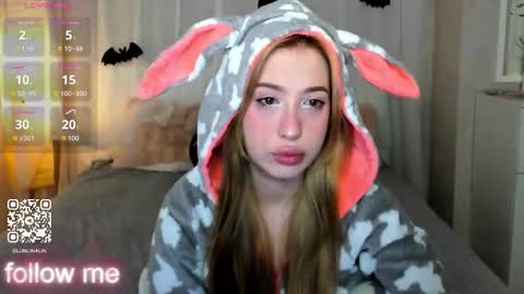 Lina online show from 11-01-25, 09:11