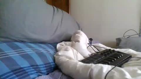 y640 online show from 12-16-25, 05:40