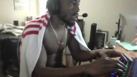 Snapshot of y_sticky chatting on 03-06-25, 10:36 y_sticky online show from 03-06-25, 10:36