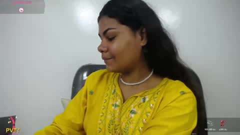 Snapshot of yaazhini457034 chatting on 04-28-26, 11:48 yazhini online show from 04-28-26, 11:48