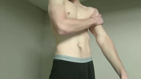 Snapshot of yaboi6911 chatting on 12-13-24, 01:55 Robbie online show from 12-13-24, 01:55