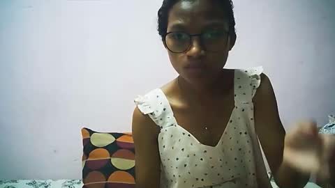 yalane online show from 11-25-25, 06:57