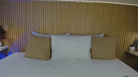 Snapshot of yalezka_ chatting on 07-12-26, 04:03 Yalezka online show from 07-12-26, 04:03