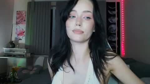 Snapshot of yamilean chatting on 07-03-26, 10:38 Yami online show from 07-03-26, 10:38