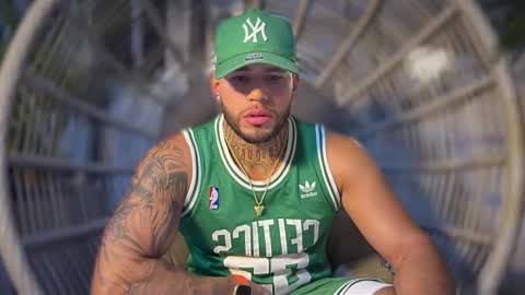 Snapshot of yamp_bigcock chatting on 10-07-25, 04:42 yamp sambrano online show from 10-07-25, 04:42