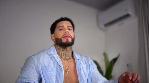 Snapshot of yamp_bigcock chatting on 11-21-25, 01:04 yamp sambrano online show from 11-21-25, 01:04