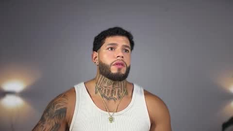 Snapshot of yamp_bigcock chatting on 11-23-25, 01:16 yamp sambrano online show from 11-23-25, 01:16