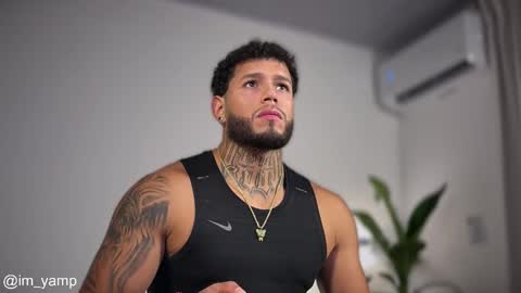 Snapshot of yamp_bigcock chatting on 12-02-25, 02:28 yamp sambrano online show from 12-02-25, 02:28