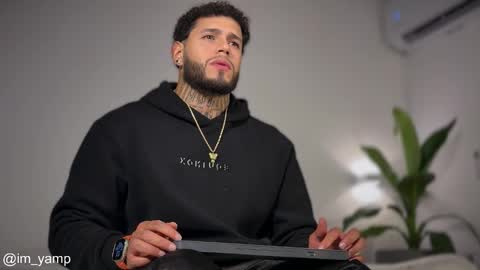 Snapshot of yamp_bigcock chatting on 12-03-25, 01:24 yamp sambrano online show from 12-03-25, 01:24