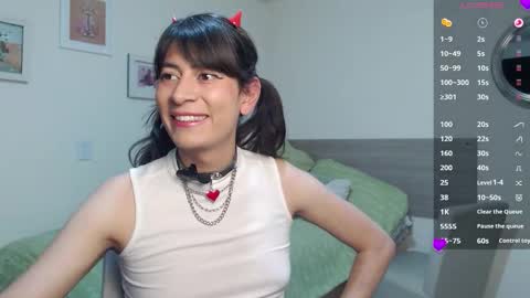 Yana online show from 10-28-25, 11:51