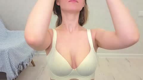 Yana  online show from 04-04-26, 11:35