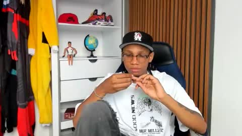 Snapshot of yandi_hot chatting on 02-18-26, 02:35 yandi_hot online show from 02-18-26, 02:35