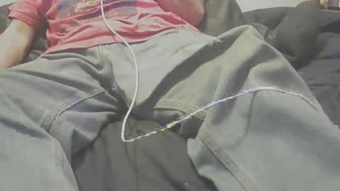 Snapshot of yangolox3 chatting on 10-13-25, 04:18 yangolox3 online show from 10-13-25, 04:18