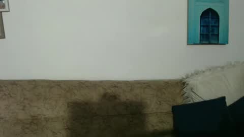 Snapshot of yani_28 chatting on 01-19-25, 06:42 Yani online show from 01-19-25, 06:42