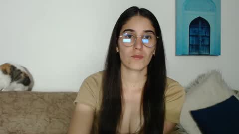 Snapshot of yani_28 chatting on 03-02-25, 01:47 Yani online show from 03-02-25, 01:47