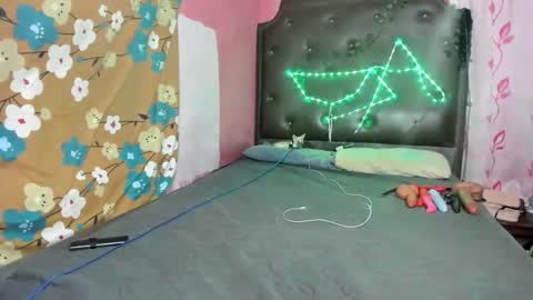 yani 69 online show from 03-28-26, 06:35