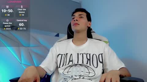 Snapshot of yankees_ chatting on 09-28-25, 04:18 DANILO P online show from 09-28-25, 04:18