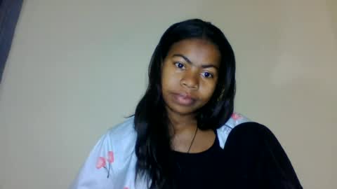 Snapshot of yannick_01 chatting on 06-25-26, 05:23 yannick_01 online show from 06-25-26, 05:23