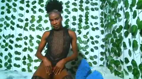 YARITHZA online show from 12-15-24, 06:59