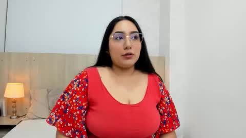 Snapshot of yasmin_ortiz chatting on 02-27-26, 03:28 Yasmin Ortiz online show from 02-27-26, 03:28