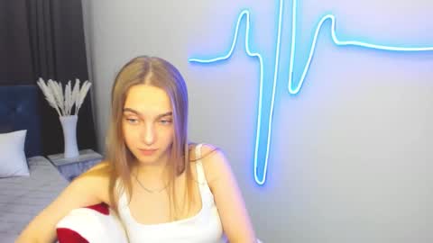 Snapshot of yasminasage chatting on 03-08-25, 07:53 Yasmina online show from 03-08-25, 07:53