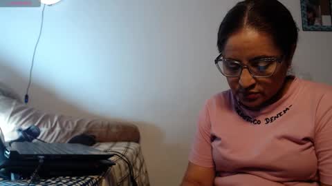 Snapshot of yaya____ chatting on 02-20-26, 10:21 yaya____ online show from 02-20-26, 10:21