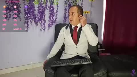 Snapshot of yazfore chatting on 06-26-26, 01:48 Hazzan online show from 06-26-26, 01:48