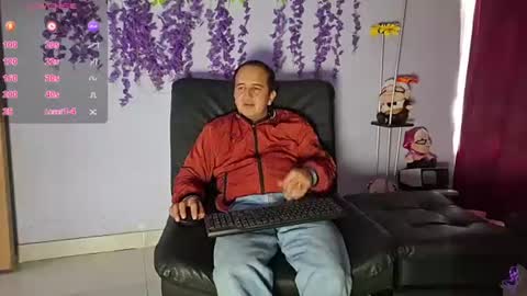 Snapshot of yazfore chatting on 06-29-26, 05:46 Hazzan online show from 06-29-26, 05:46