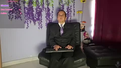 Snapshot of yazfore chatting on 06-30-26, 01:23 Hazzan online show from 06-30-26, 01:23