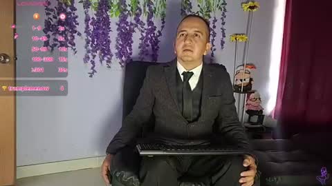Snapshot of yazfore chatting on 07-09-26, 02:43 Hazzan online show from 07-09-26, 02:43