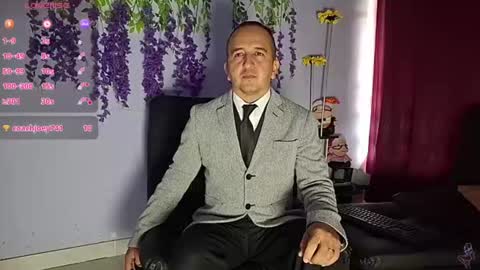 Snapshot of yazfore chatting on 07-10-26, 02:52 Hazzan online show from 07-10-26, 02:52