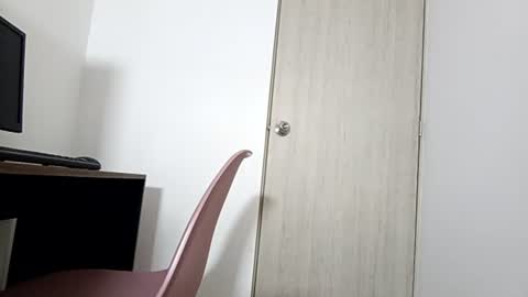 Snapshot of yeffiehung chatting on 06-26-26, 12:20 Yeffiehung online show from 06-26-26, 12:20