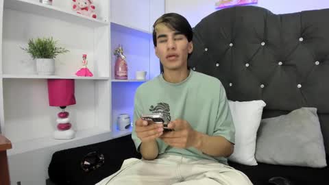  TRIO HOT  online show from 01-18-25, 07:04