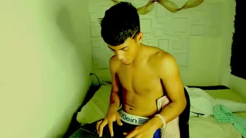 yeison_77 online show from 12-10-24, 07:58