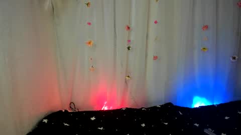 YELINA online show from 11-07-25, 10:32